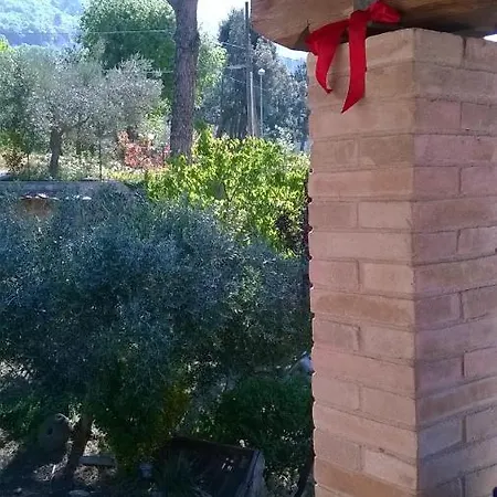 Cosy House In San Vitale With Mountain View Feriehus *