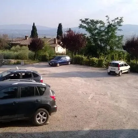 Cosy House In San Vitale With Mountain View Feriehus
