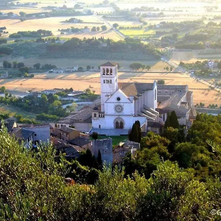 Cosy House In San Vitale With Mountain View Feriehus